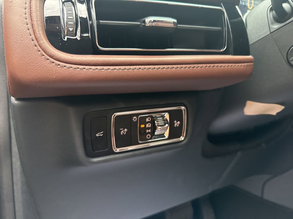 New 2026 Lincoln Aviator Reserve w/ Jet Appearance Package image 17