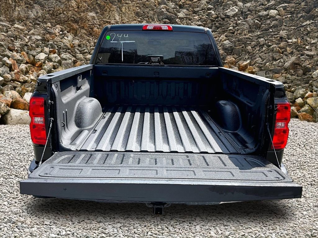 Used 2017 Chevrolet Silverado 1500 LT w/ All Star Edition AWD/4WD image 15