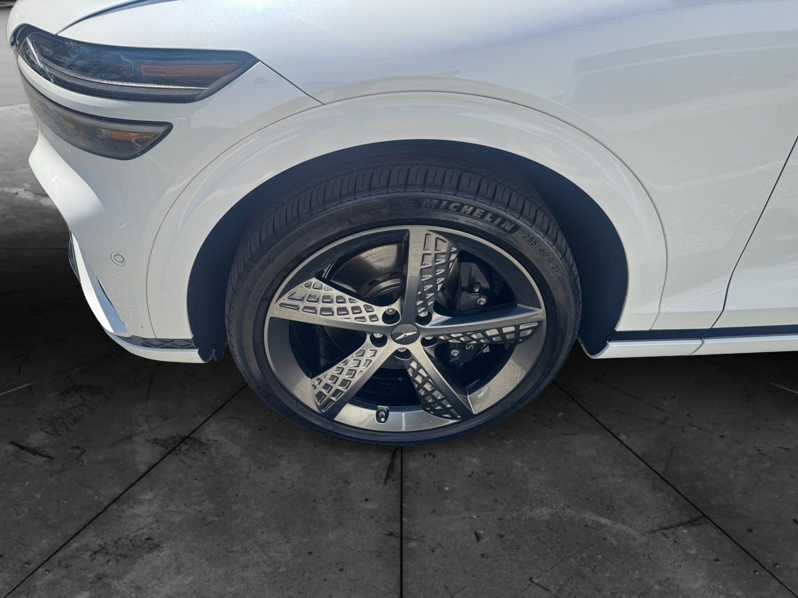 Used 2025 Genesis GV70 3.5T Sport w/ Sport Advanced Package image 3