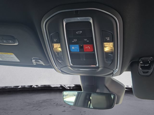 Used 2024 Jeep Wagoneer Series II AWD/4WD image 18