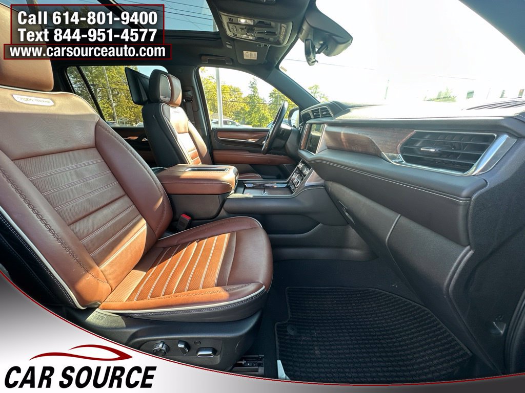 Used 2023 GMC Yukon XL Denali Ultimate AWD/4WD image 37