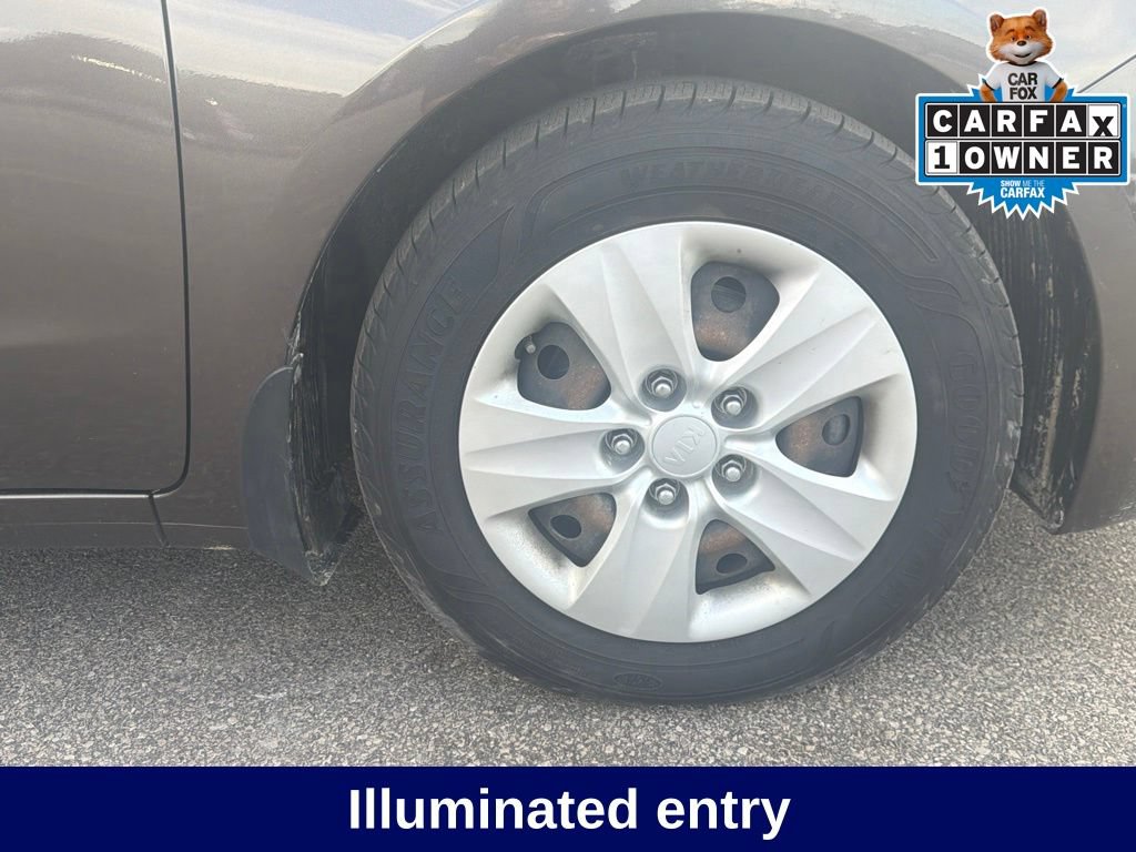 Used 2017 Kia Forte LX FWD image 15