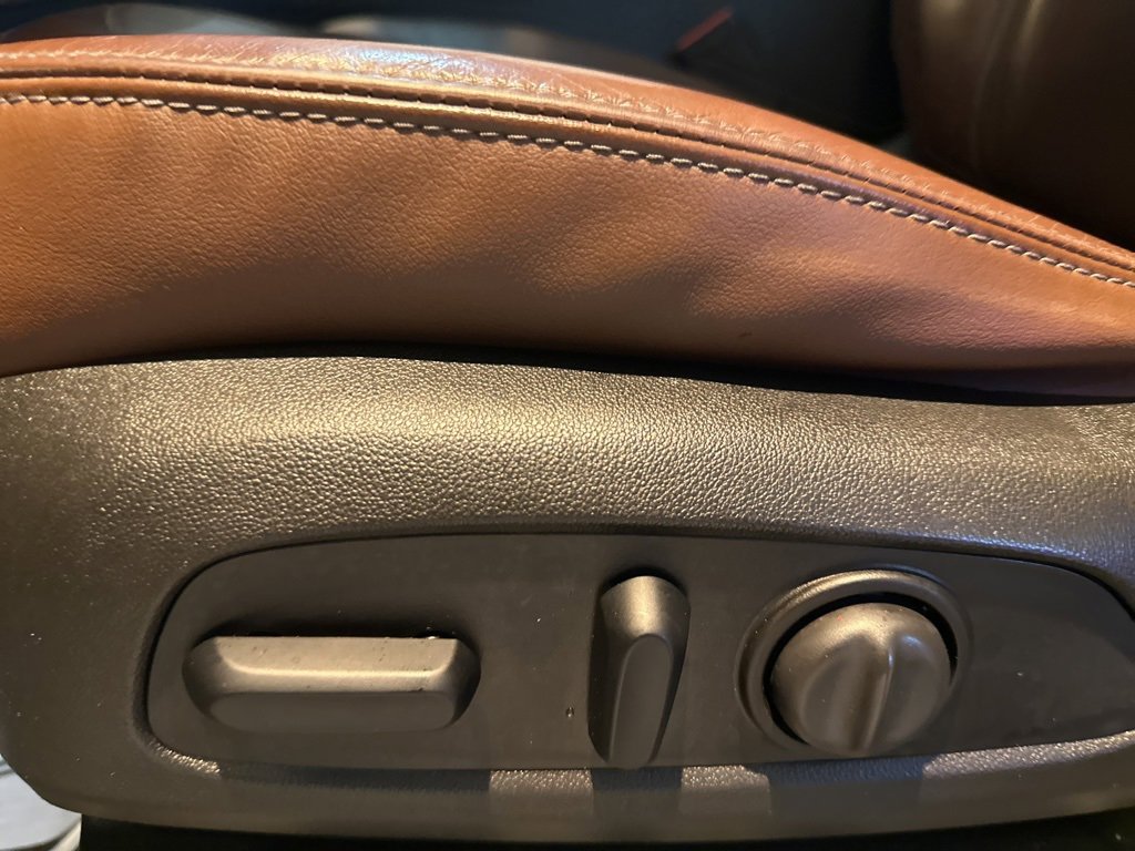 Used 2019 Buick Enclave Avenir w/ Avenir Technology Package image 19