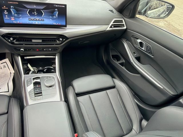 Used 2025 BMW 330i xDrive Sedan w/ Convenience Package image 21