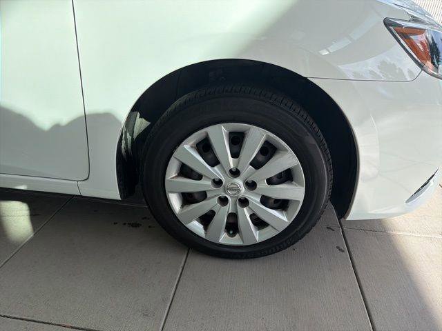 Used 2018 Nissan Sentra S image 13