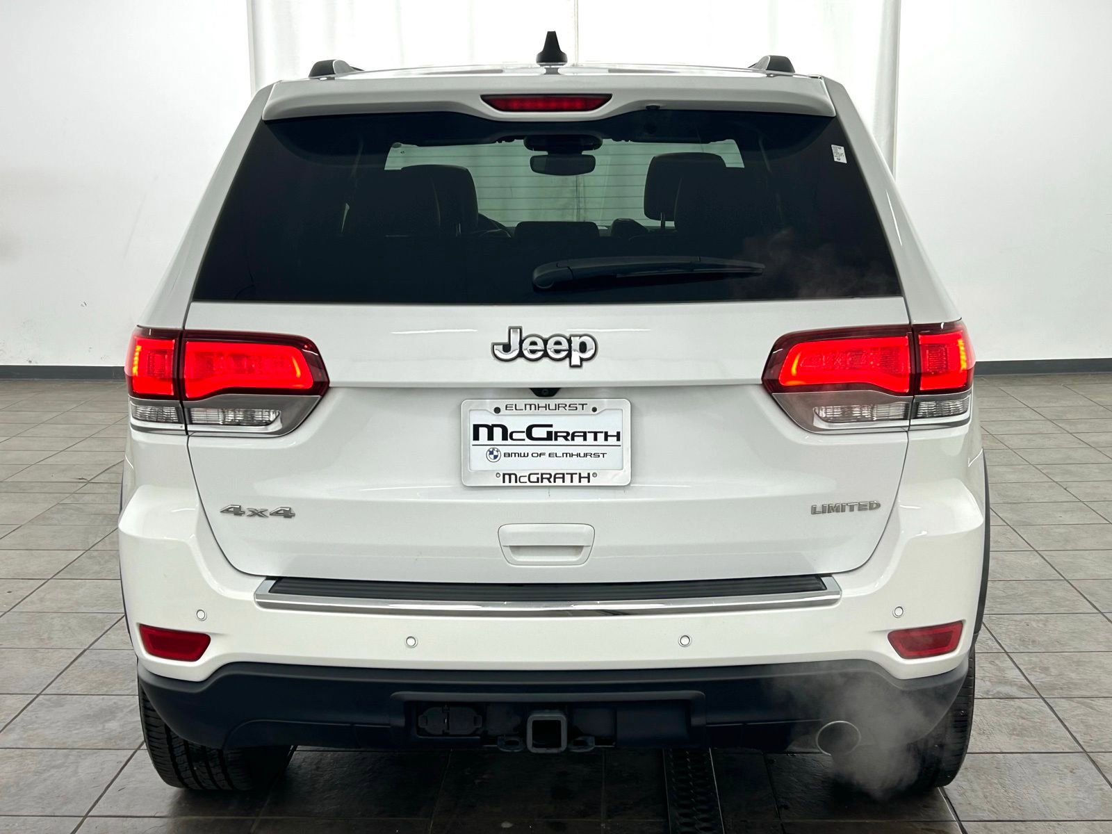 Used 2020 Jeep Grand Cherokee Limited w/ Luxury Group II image 4