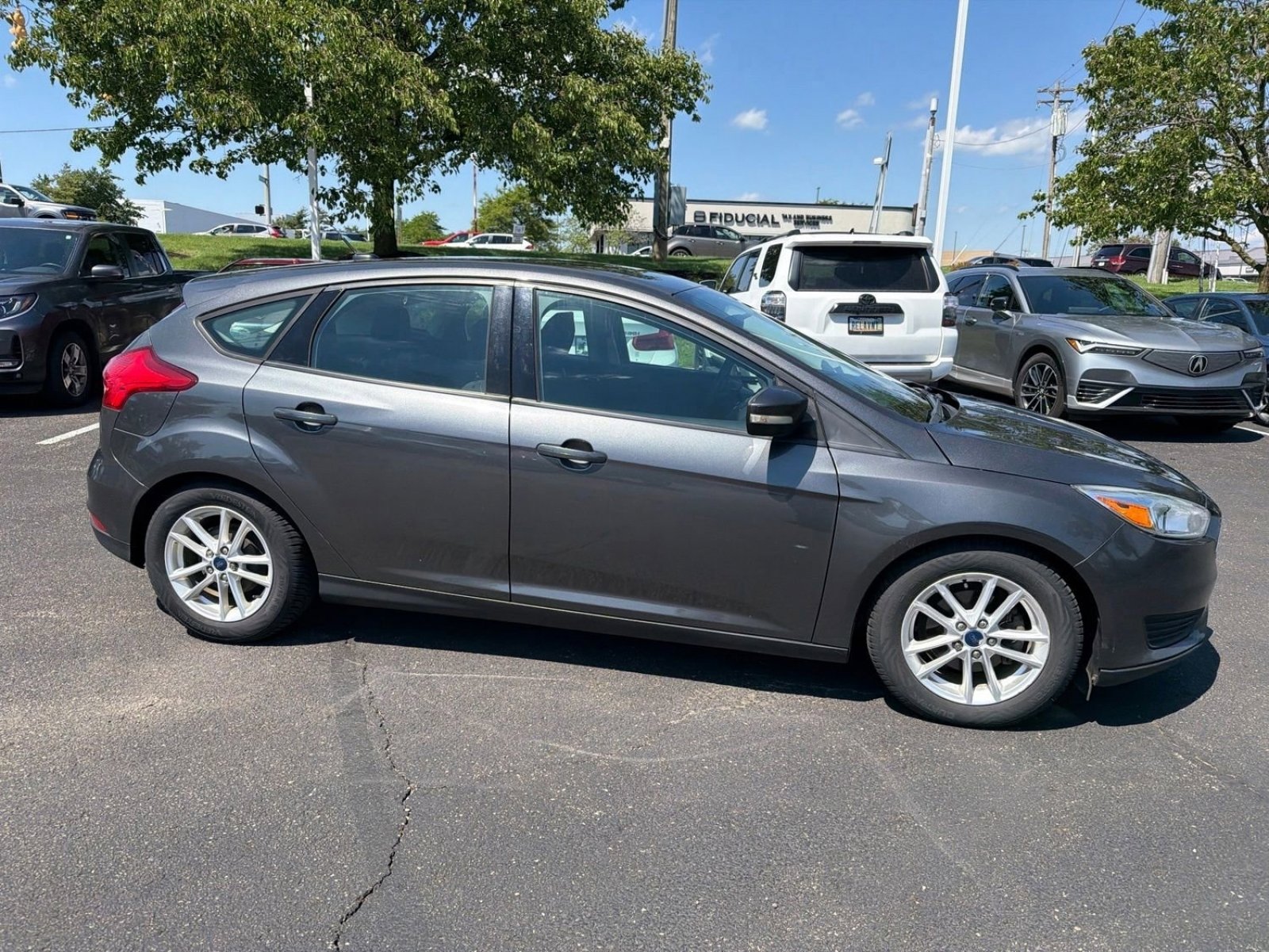 Used 2016 Ford Focus SE w/ Reverse Sensing Package FWD image 25