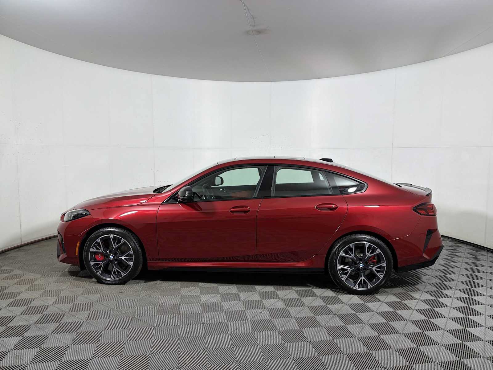 Used 2026 BMW 228i xDrive w/ Technology Package AWD/4WD image 4