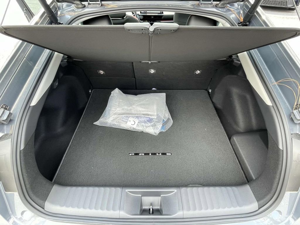 Used 2025 Toyota Prius Plug-In Hybrid w/ Limited Premium Package image 12