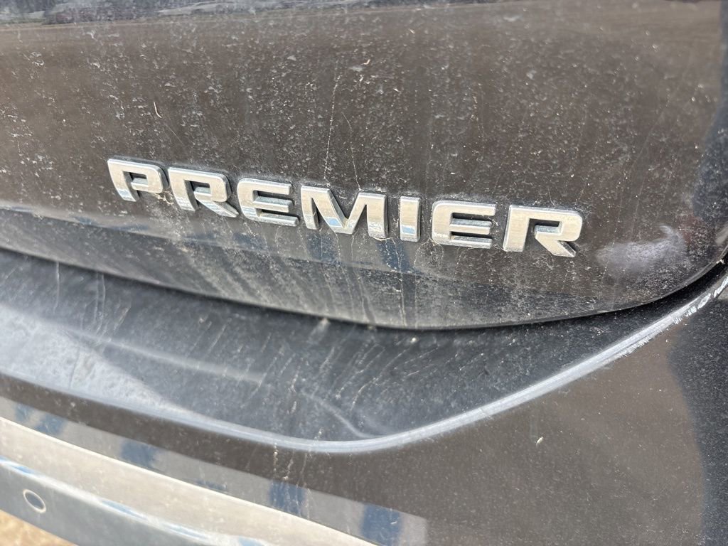 Used 2020 Chevrolet Equinox Premier w/ LPO, Cargo Package FWD image 8
