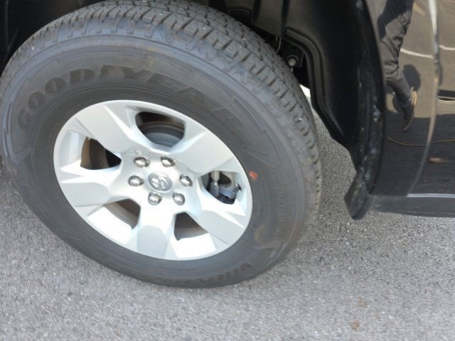 Used 2025 RAM 1500 Big Horn AWD/4WD image 10