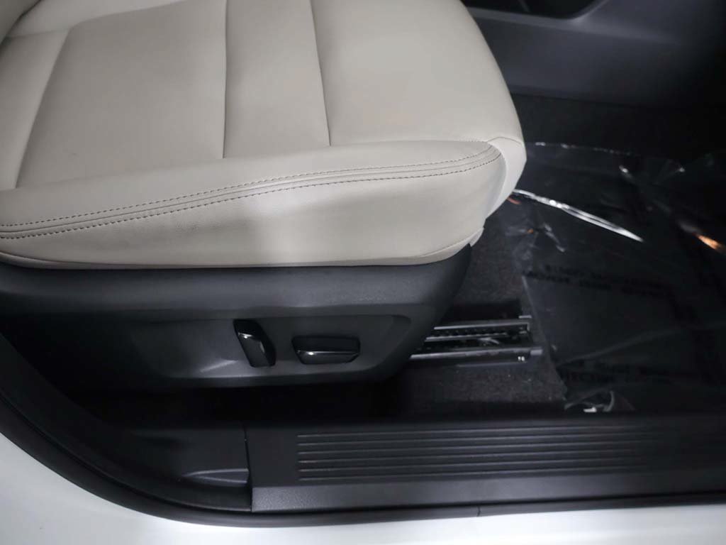 Used 2023 Nissan Rogue SL w/ SL Premium Package FWD image 32