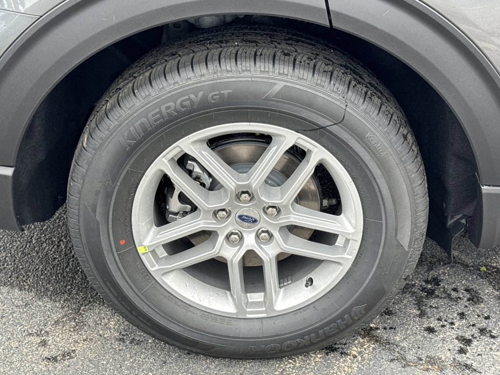 New 2026 Ford Explorer Active image 17