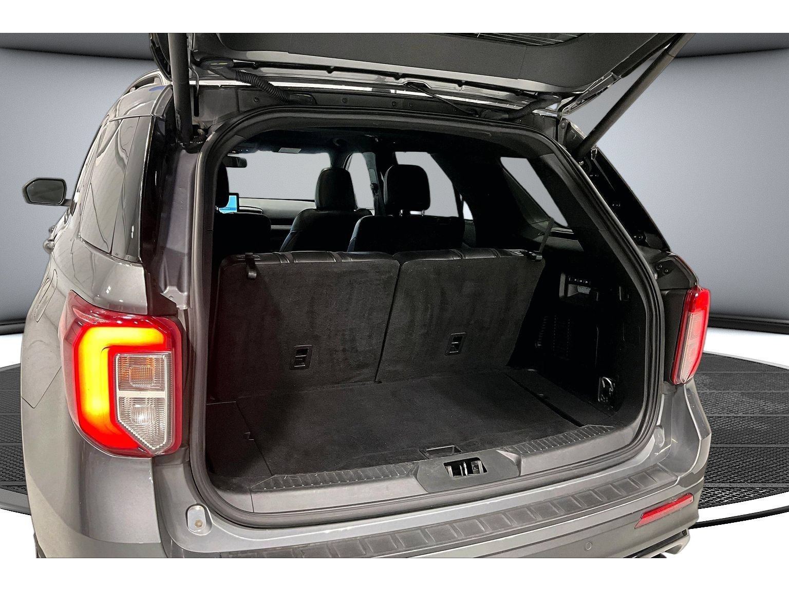 Used 2024 Ford Explorer ST w/ Equipment Group 401A AWD/4WD image 36