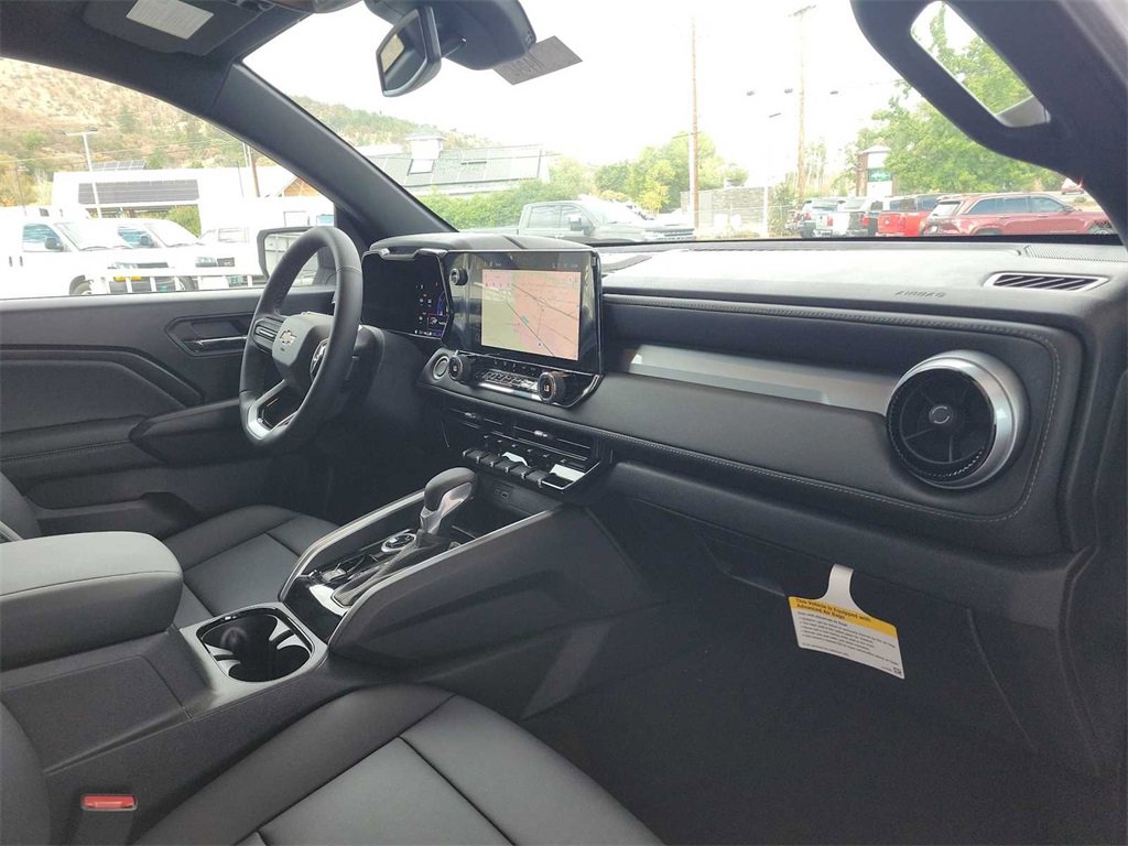 New 2024 Chevrolet Colorado LT w/ LT Convenience Package III image 29