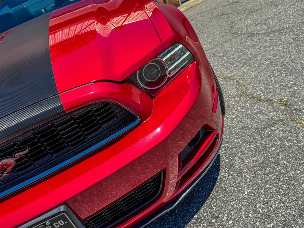 Used 2013 Ford Mustang Coupe RWD image 13