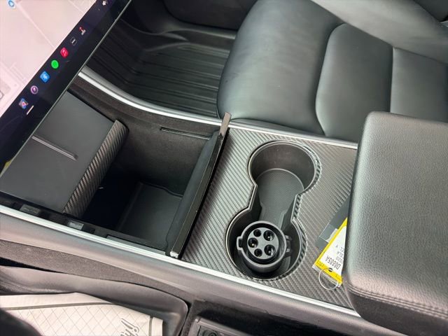 Used 2020 Tesla Model Y Performance image 30