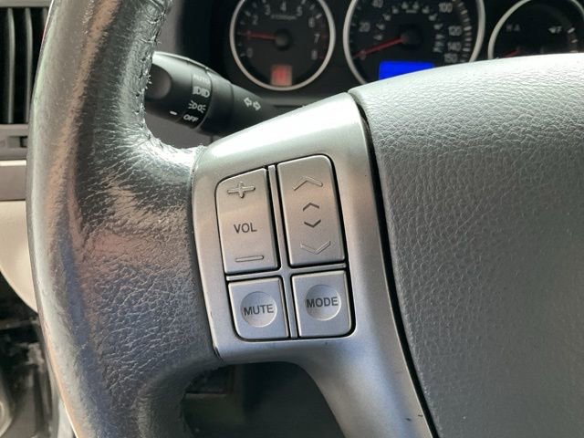 Used 2012 Hyundai Veracruz GLS w/ Premium Pkg image 11