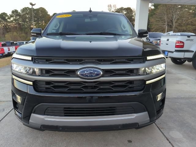 Used 2024 Ford Expedition Max XLT RWD image 2