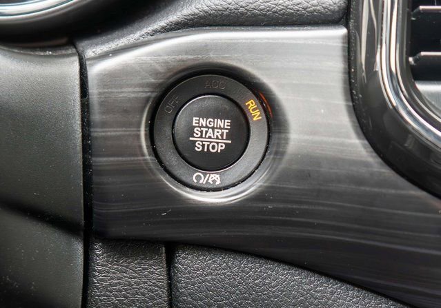 Used 2021 Jeep Grand Cherokee Freedom Edition AWD/4WD image 26