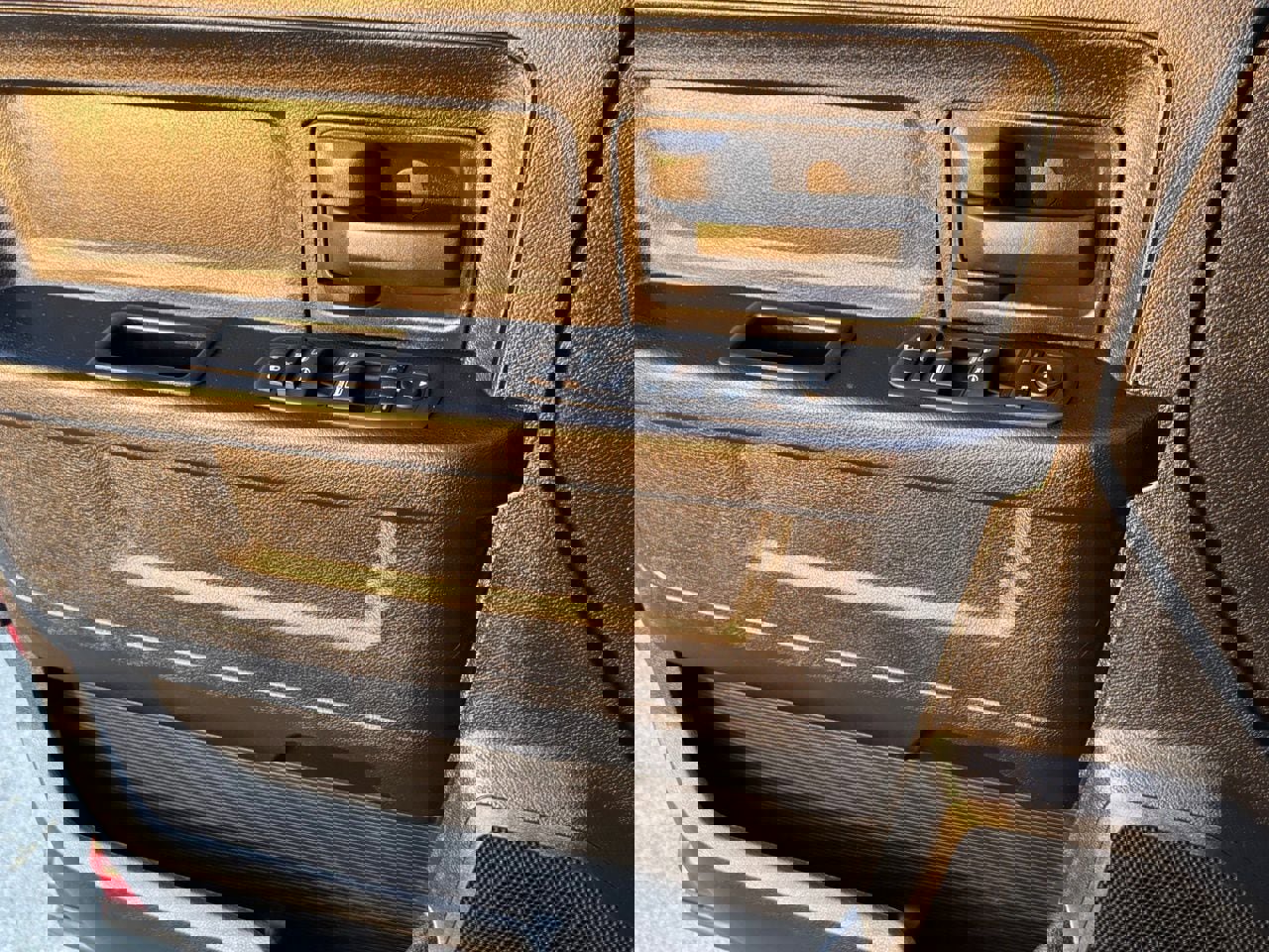 Used 2013 RAM 1500 Express image 28