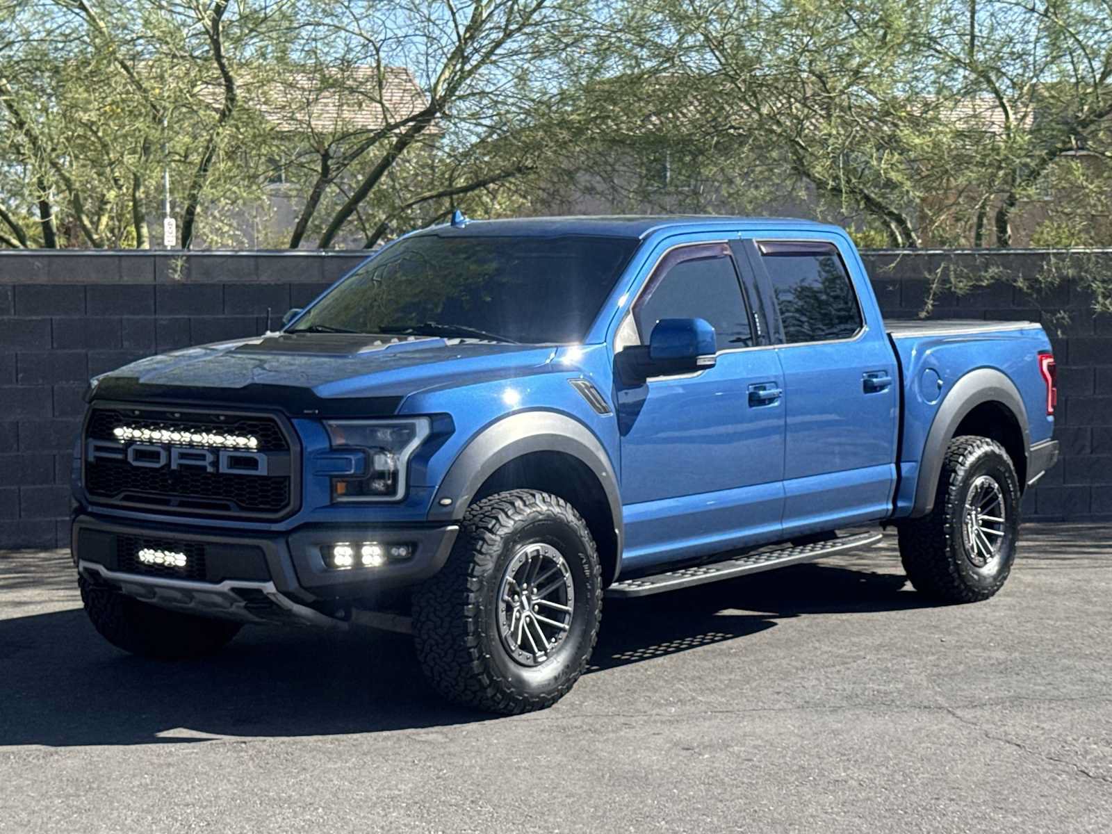 Used 2019 Ford F150 Raptor w/ Equipment Group 802A Luxury AWD/4WD image 4