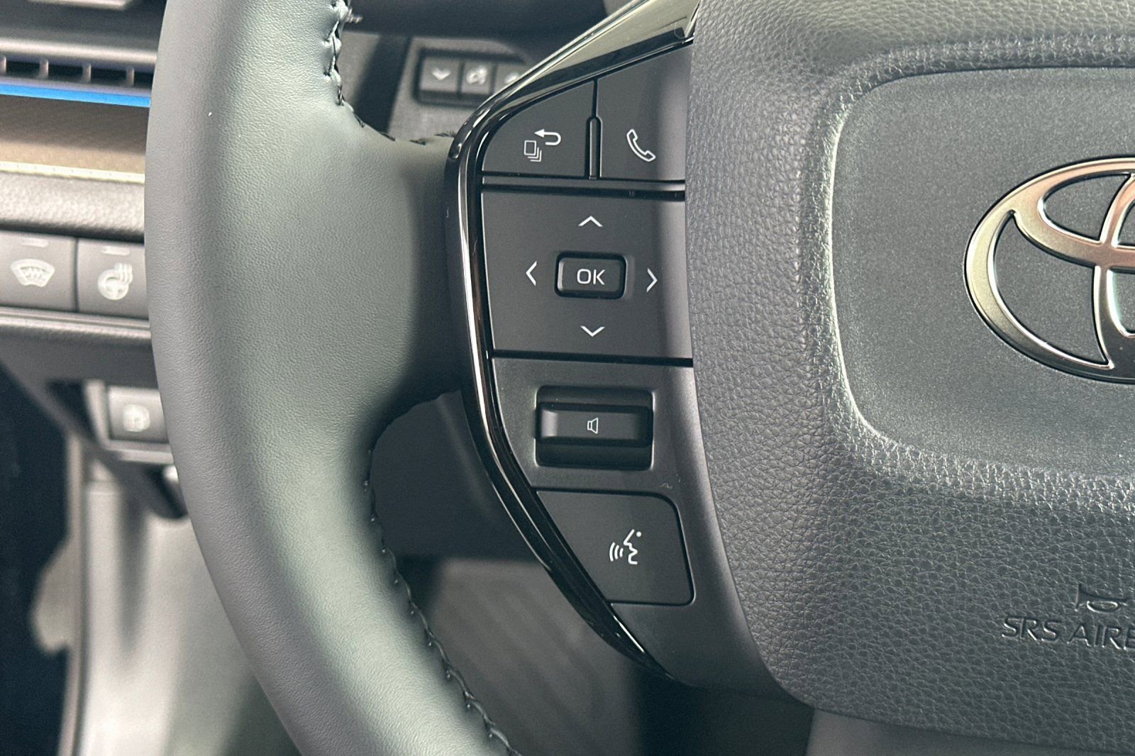 New 2026 Toyota Prius XLE image 27