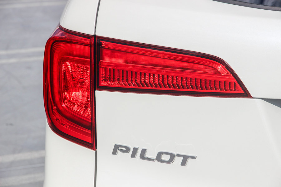 Used 2017 Honda Pilot EX-L image 7