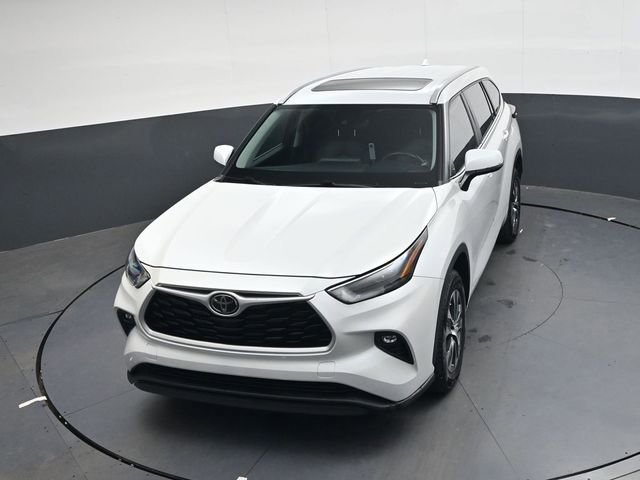 Used 2023 Toyota Highlander XLE image 20