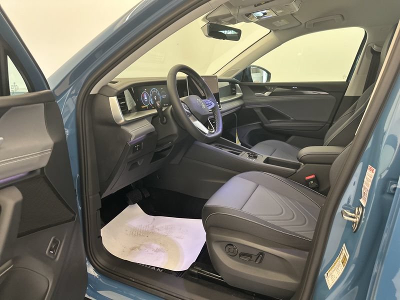 New 2026 Volkswagen Tiguan SE AWD/4WD image 9