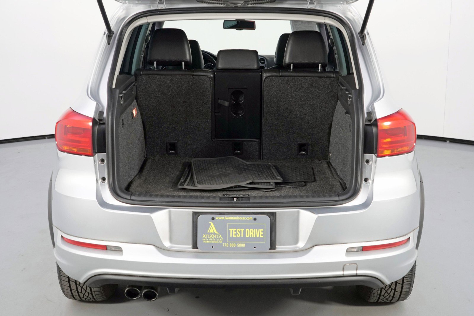 Used 2017 Volkswagen Tiguan Sport image 9