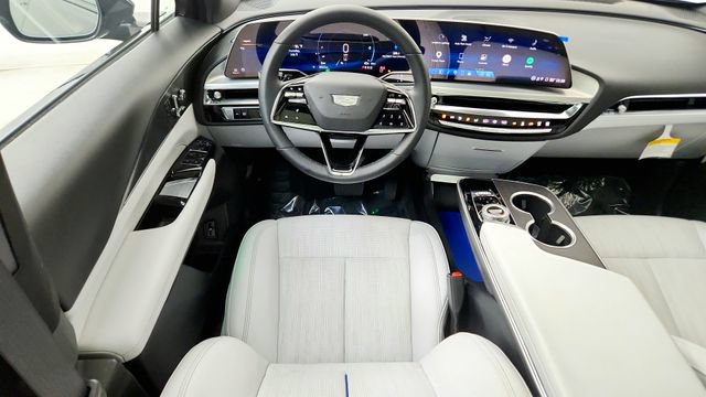 Used 2025 Cadillac Lyriq Luxury AWD/4WD image 53