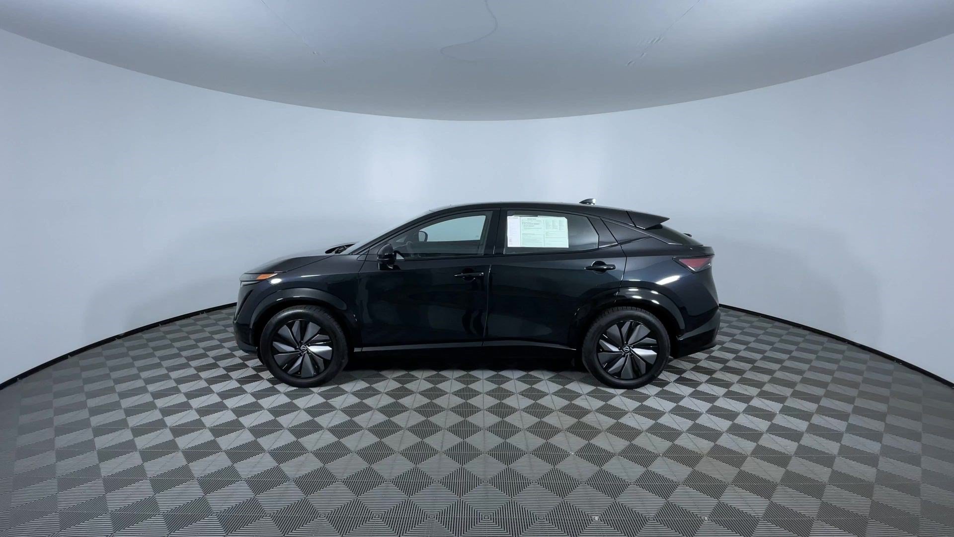 Certified 2024 Nissan Ariya AWD image 5