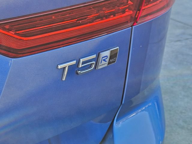 Used 2019 Volvo XC60 T5 R-Design w/ Protection Package AWD/4WD image 9