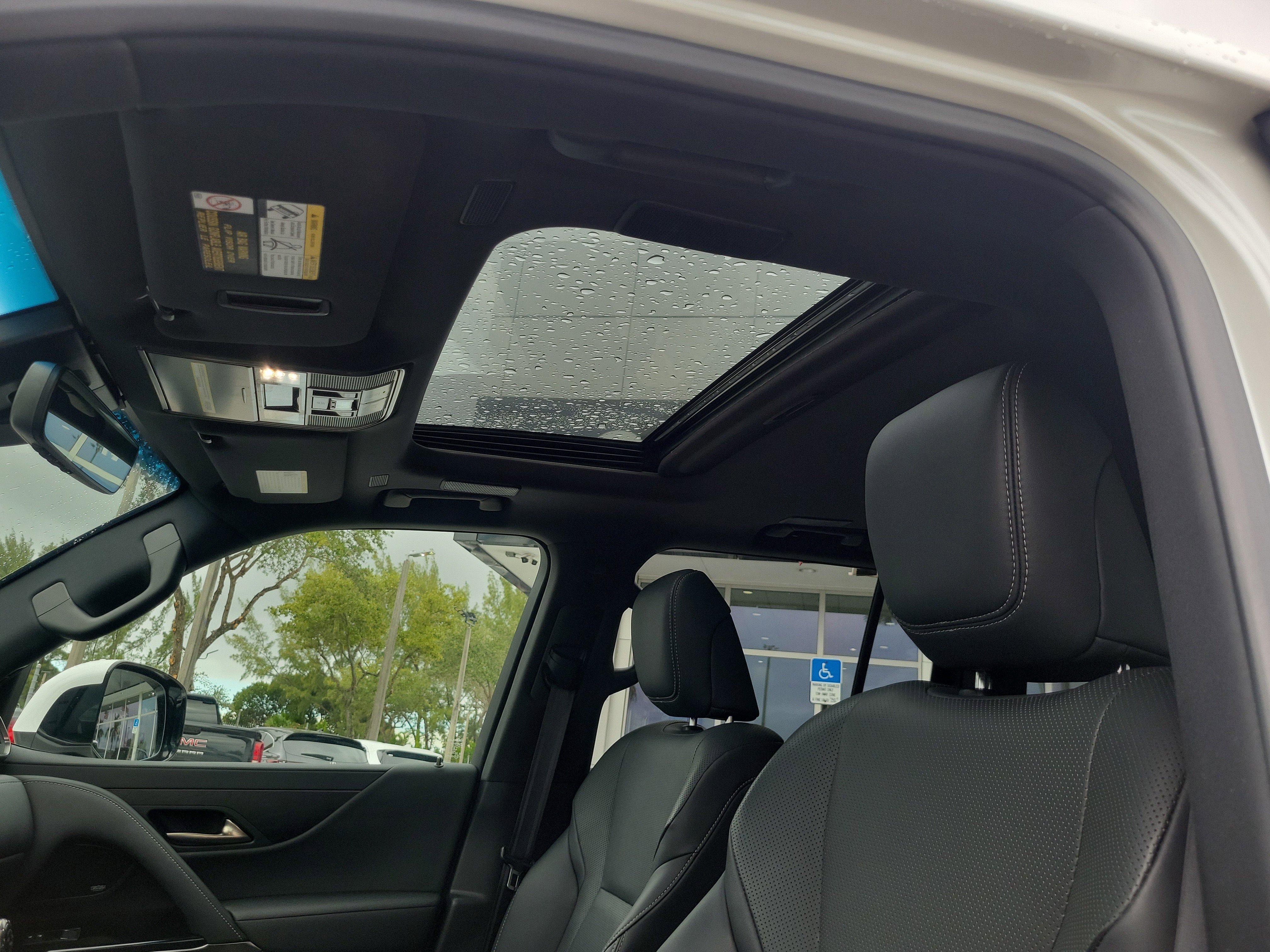 Used 2024 Lexus LX 600 LX 600 Premium 4WD image 12