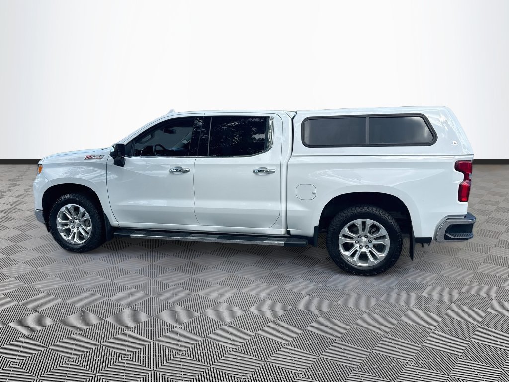 Used 2024 Chevrolet Silverado 1500 LTZ AWD/4WD image 9