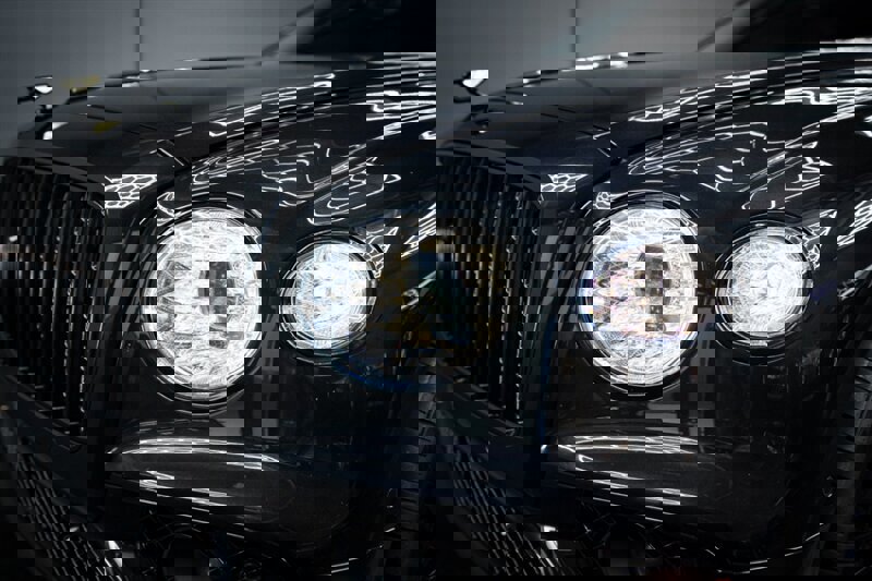 Used 2022 Bentley Flying Spur W12 image 9