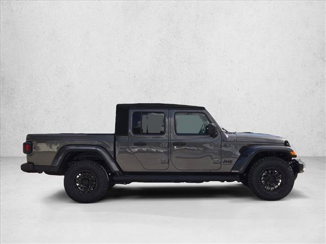 Used 2024 Jeep Gladiator Sport image 4