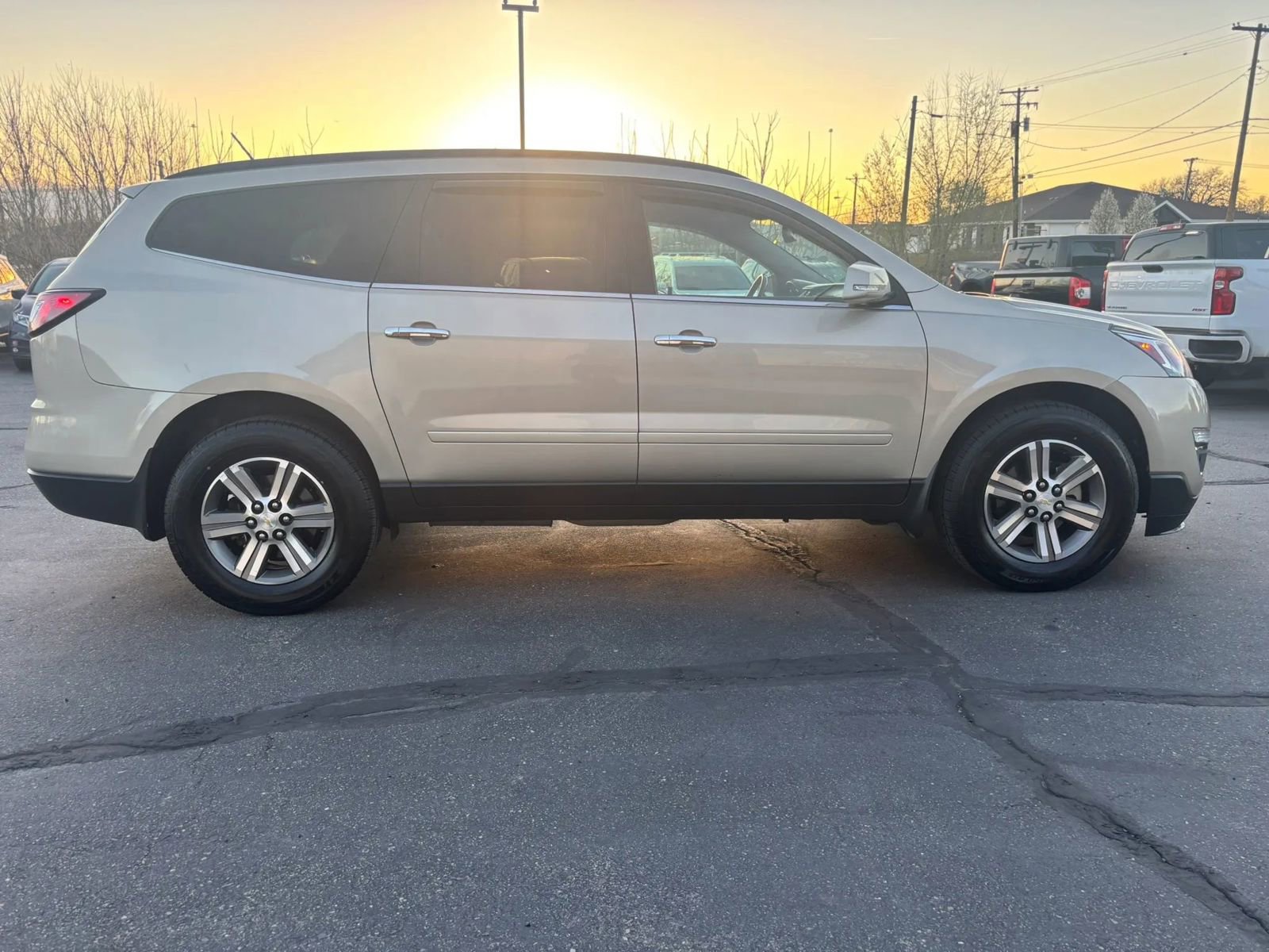 Used 2015 Chevrolet Traverse LT AWD/4WD image 4