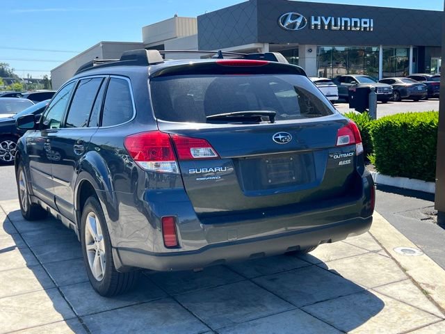 Used 2013 Subaru Outback 2.5i Limited AWD/4WD image 10