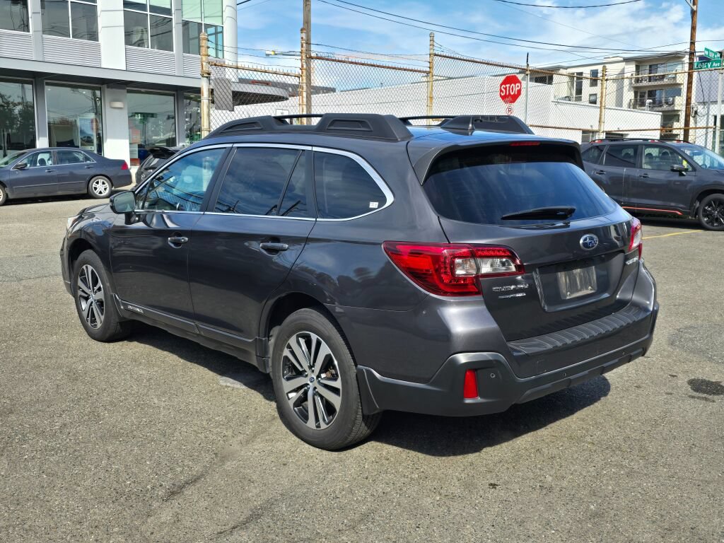 Used 2019 Subaru Outback 2.5i Limited w/ Popular Package #2 AWD/4WD image 5