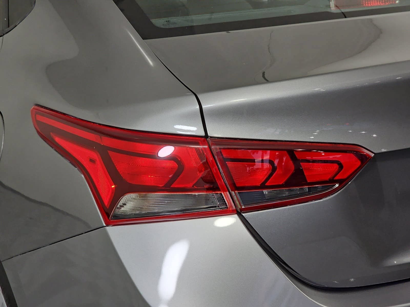 Used 2021 Hyundai Accent SE FWD image 29