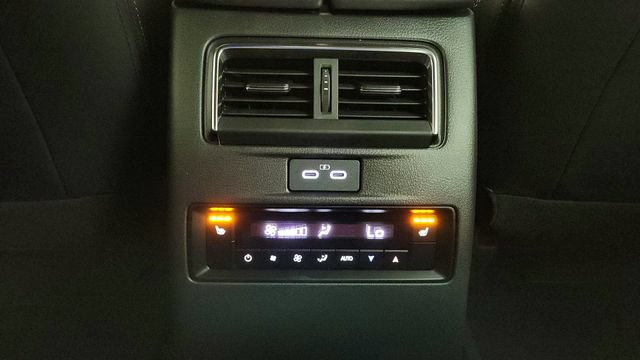 New 2026 MAZDA CX-90 Plug-In Hybrid w/ Premium Plus AWD/4WD image 32