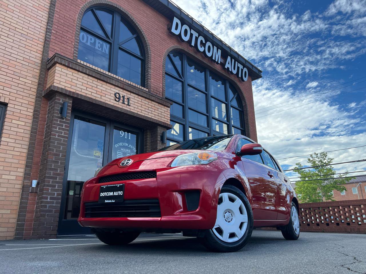 Used 2014 Scion xD FWD image 3