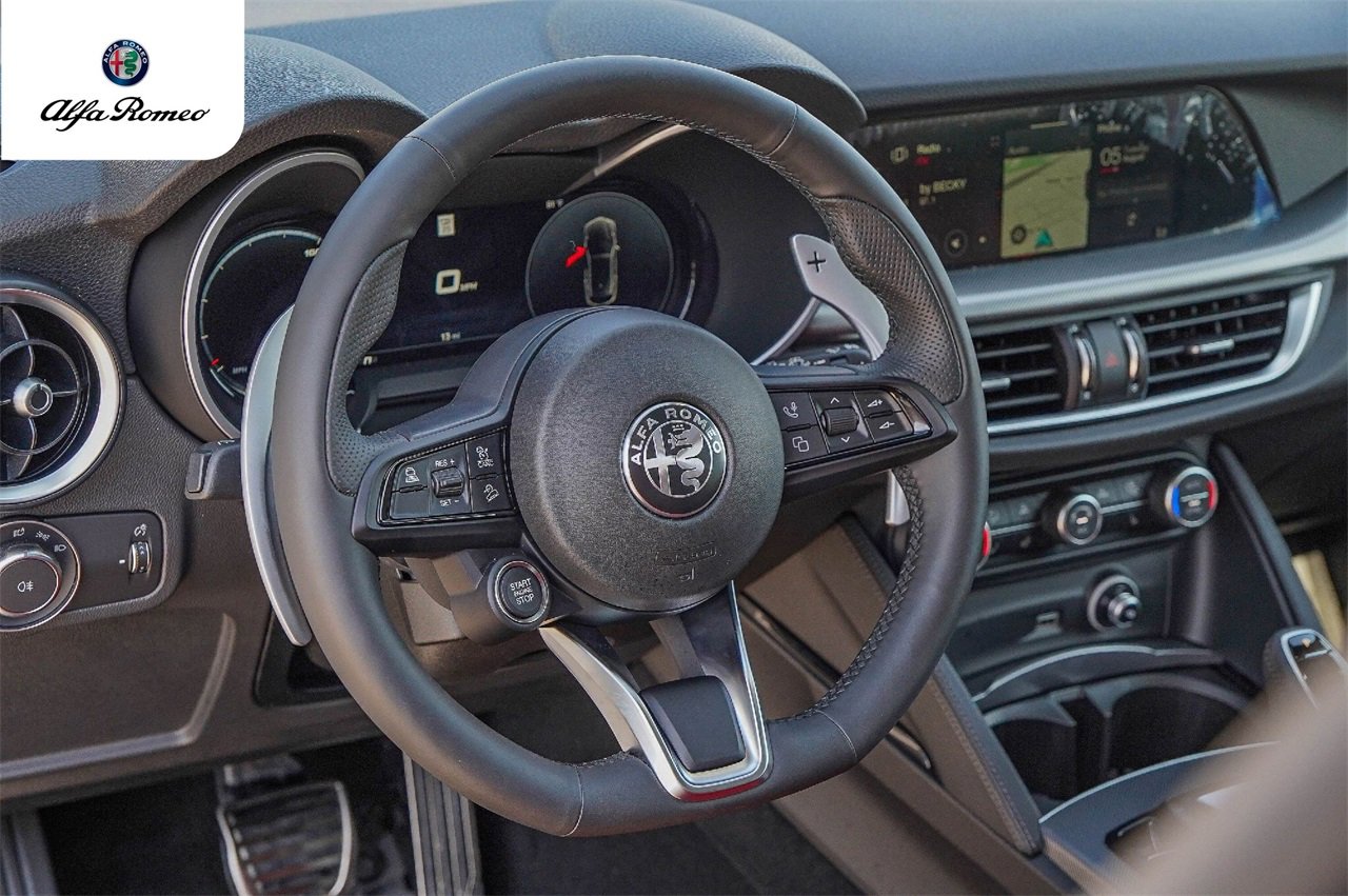 New 2025 Alfa Romeo Stelvio Sprint w/ Veloce Package image 8
