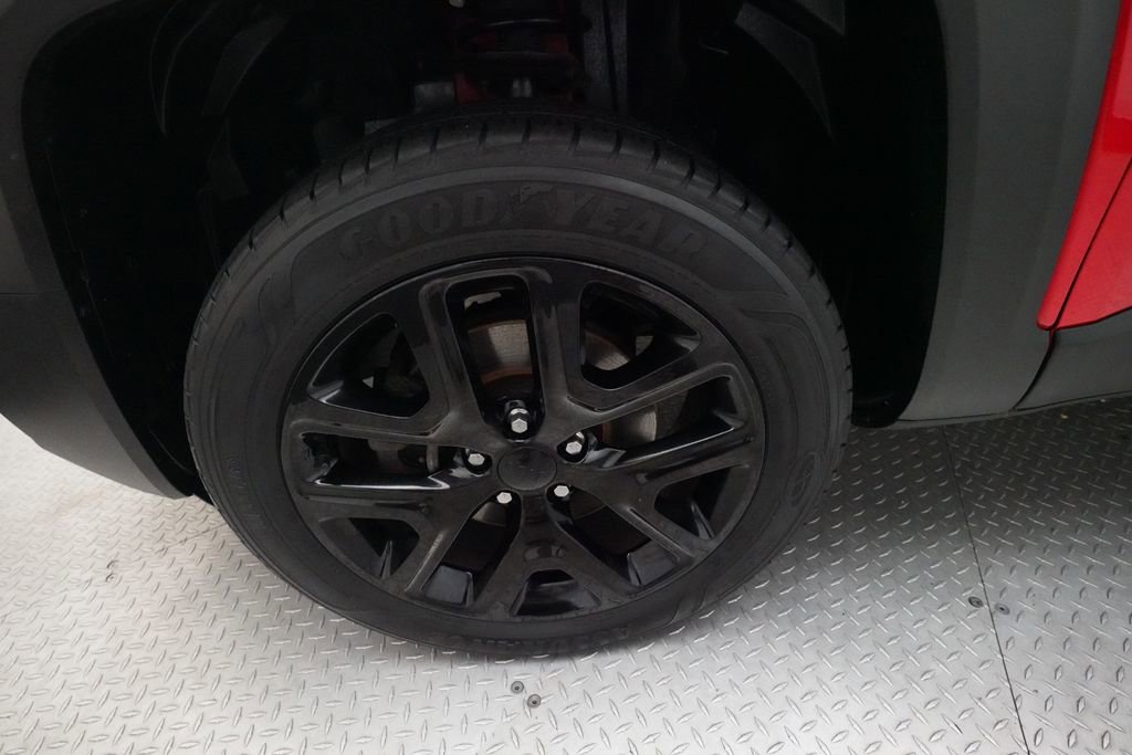 Used 2018 Jeep Renegade Altitude AWD/4WD image 25
