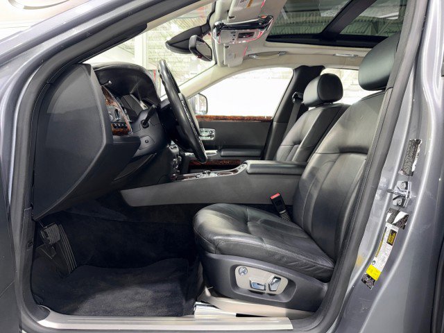 Used 2010 Rolls-Royce Ghost RWD image 18