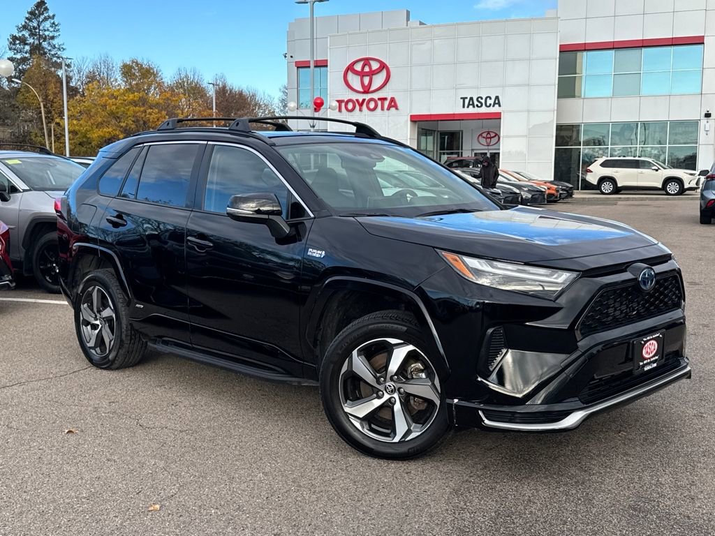 Used 2023 Toyota RAV4 SE