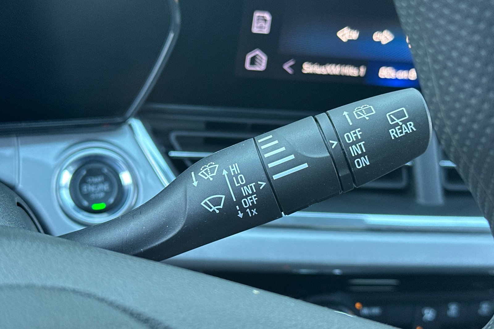 Used 2024 Chevrolet Trax LT image 38