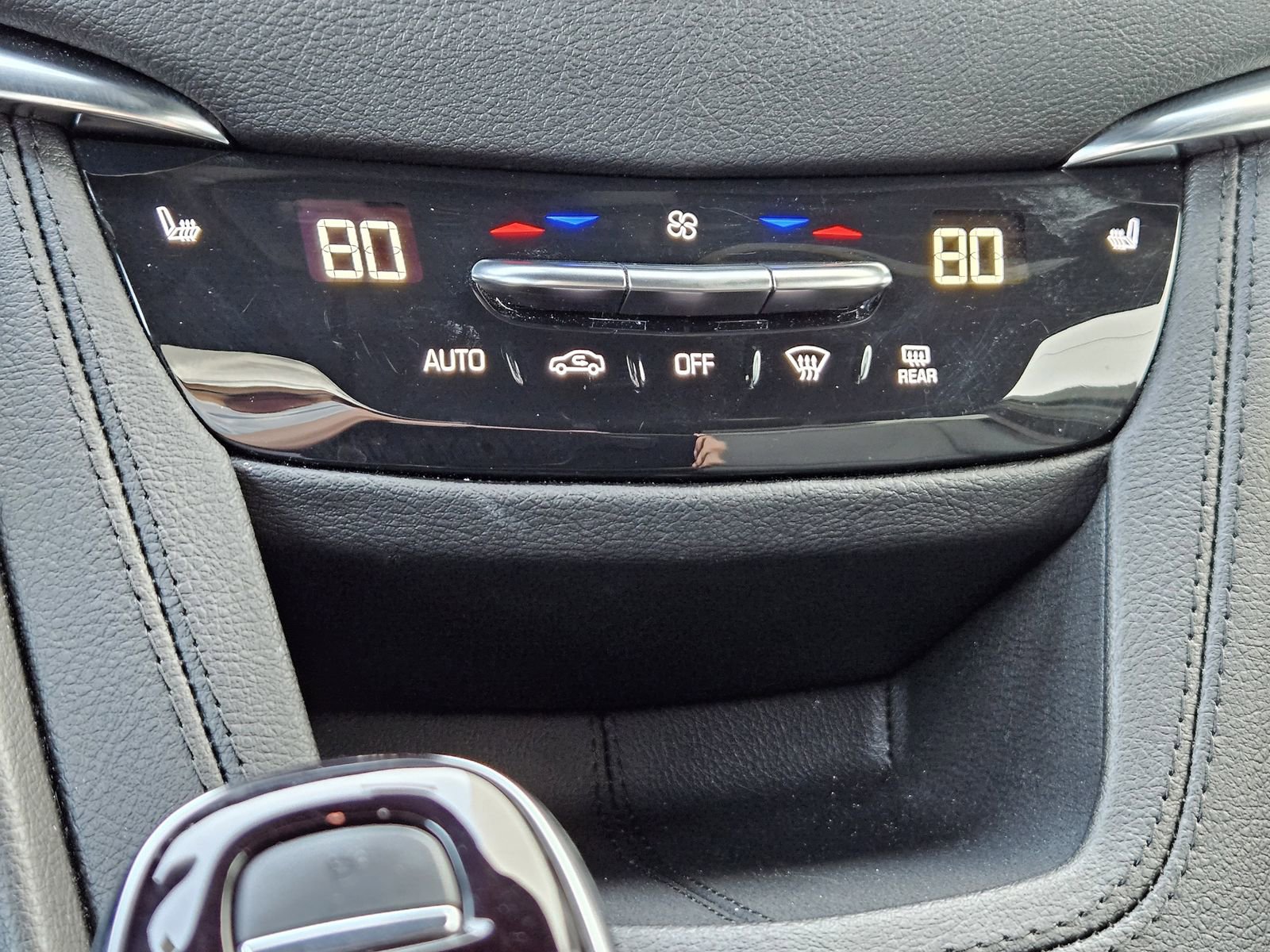 Used 2025 Cadillac XT5 Premium Luxury image 22